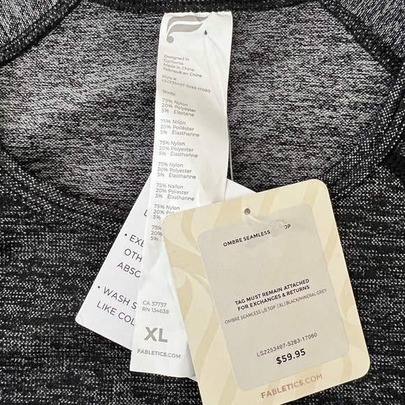 Fabletics Seamless Long-Sleeve Top- NWT- XL - Picture 5 of 8